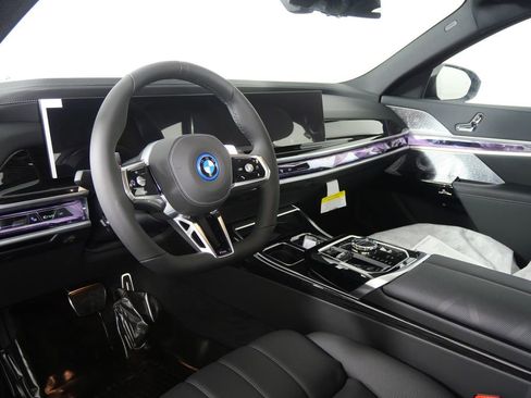 New 2026 BMW 750e xDrive w/ Executive Package image 13