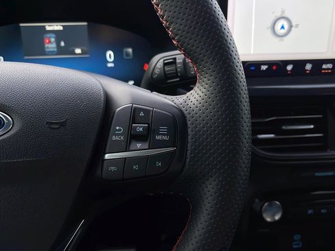 Used 2023 Ford Escape ST-Line Elite image 11