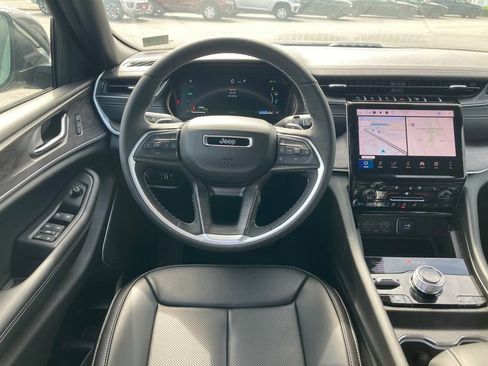 New 2024 Jeep Grand Cherokee Limited 4xe w/ Luxury Tech Group II image 13