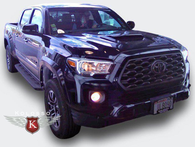 Used 2020 Toyota Tacoma TRD Sport w/ Technology Package AWD/4WD image 1
