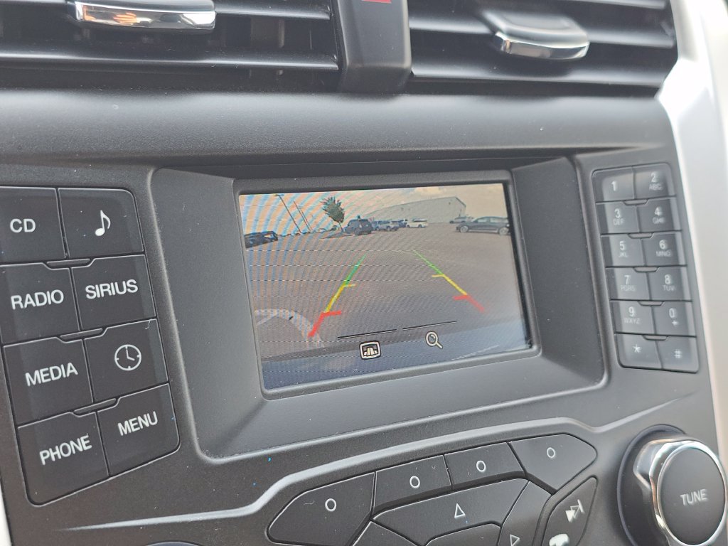 Used 2016 Ford Fusion SE FWD image 29