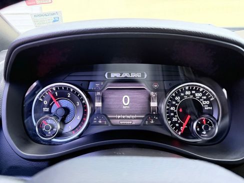 Used 2020 RAM 3500 Big Horn w/ Level 2 Equipment Group image 15