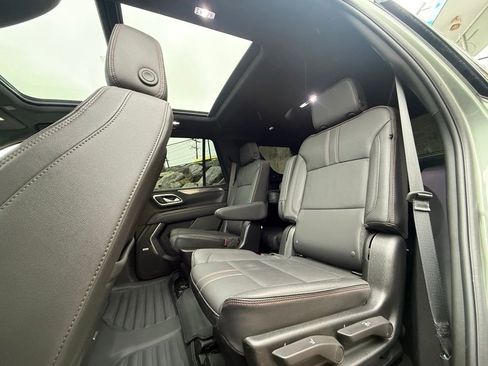 Used 2023 Chevrolet Tahoe RST w/ Luxury Package AWD/4WD image 19