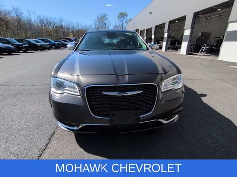 Used 2018 Chrysler 300 Limited w/ Safetytec Plus Group AWD/4WD image 6