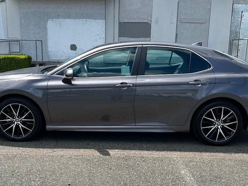 Certified 2023 Toyota Camry SE w/ Convenience Package FWD image 8