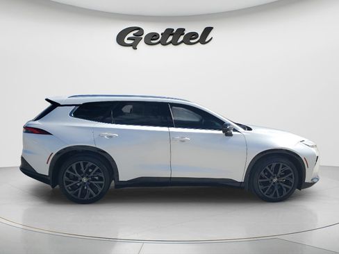 Certified 2025 Toyota Crown Signia w/ Advanced Technology Package image 12