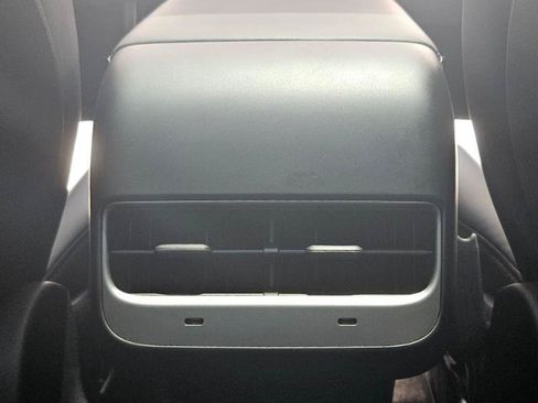 Used 2023 Tesla Model Y Long Range AWD/4WD image 66