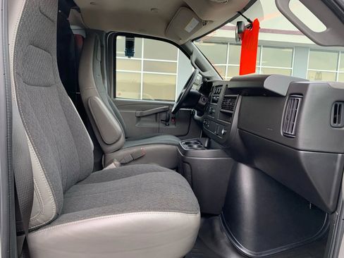 Used 2024 GMC Savana 2500 w/ Driver Convenience Package image 24