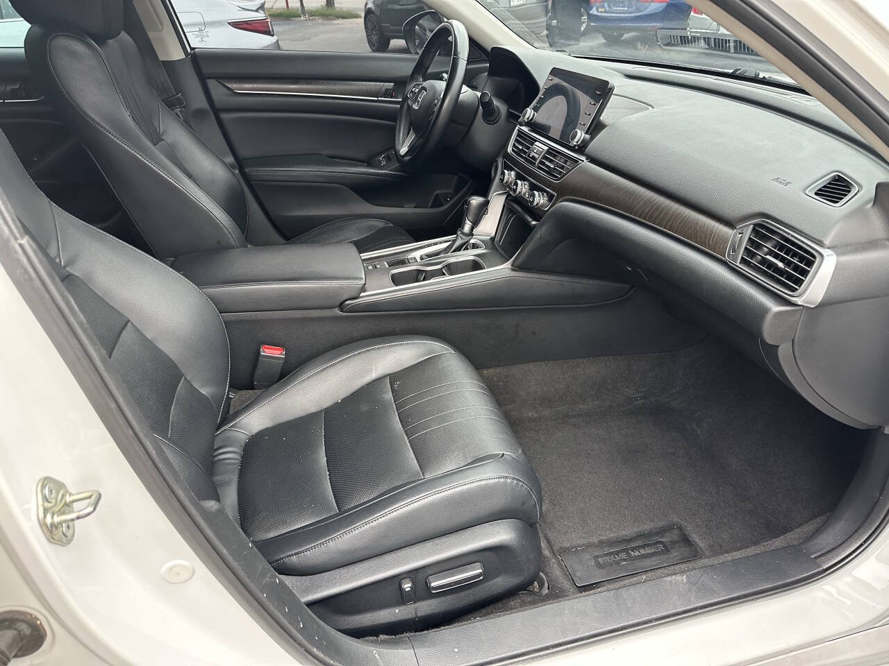 Used 2018 Honda Accord EX-L image 9
