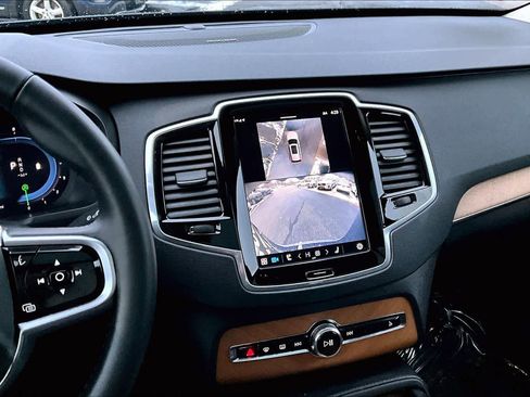Certified 2024 Volvo XC90 B6 Plus w/ Protection Package Premier image 6
