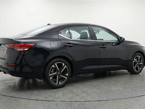 Used 2025 Nissan Sentra SV FWD image 9