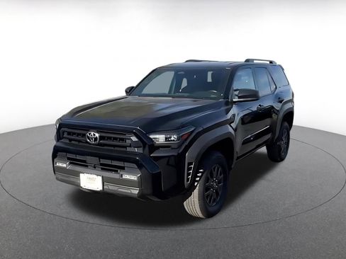 Used 2025 Toyota 4Runner SR5 RWD image 7
