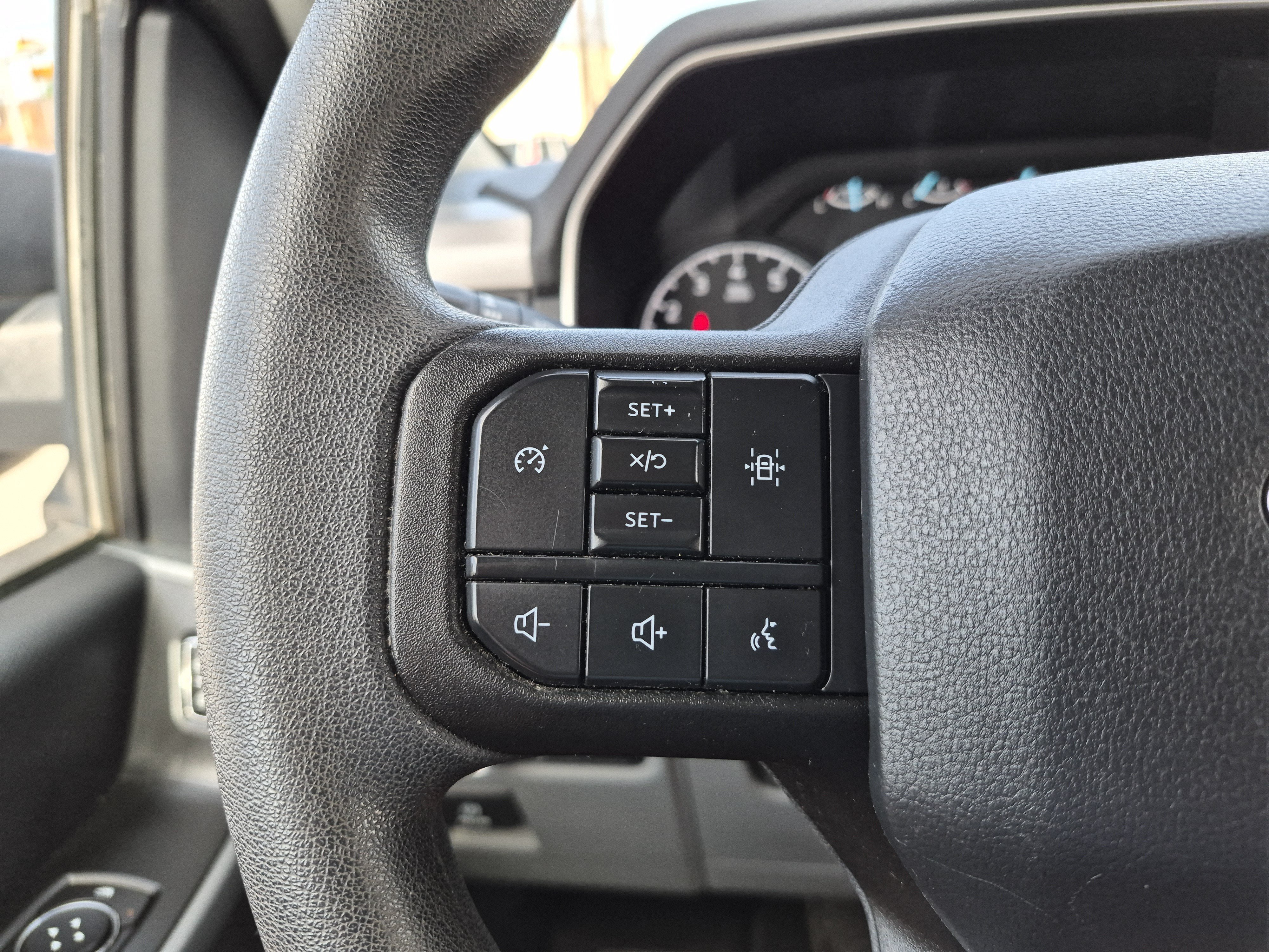 Used 2022 Ford F150 XLT AWD/4WD image 17