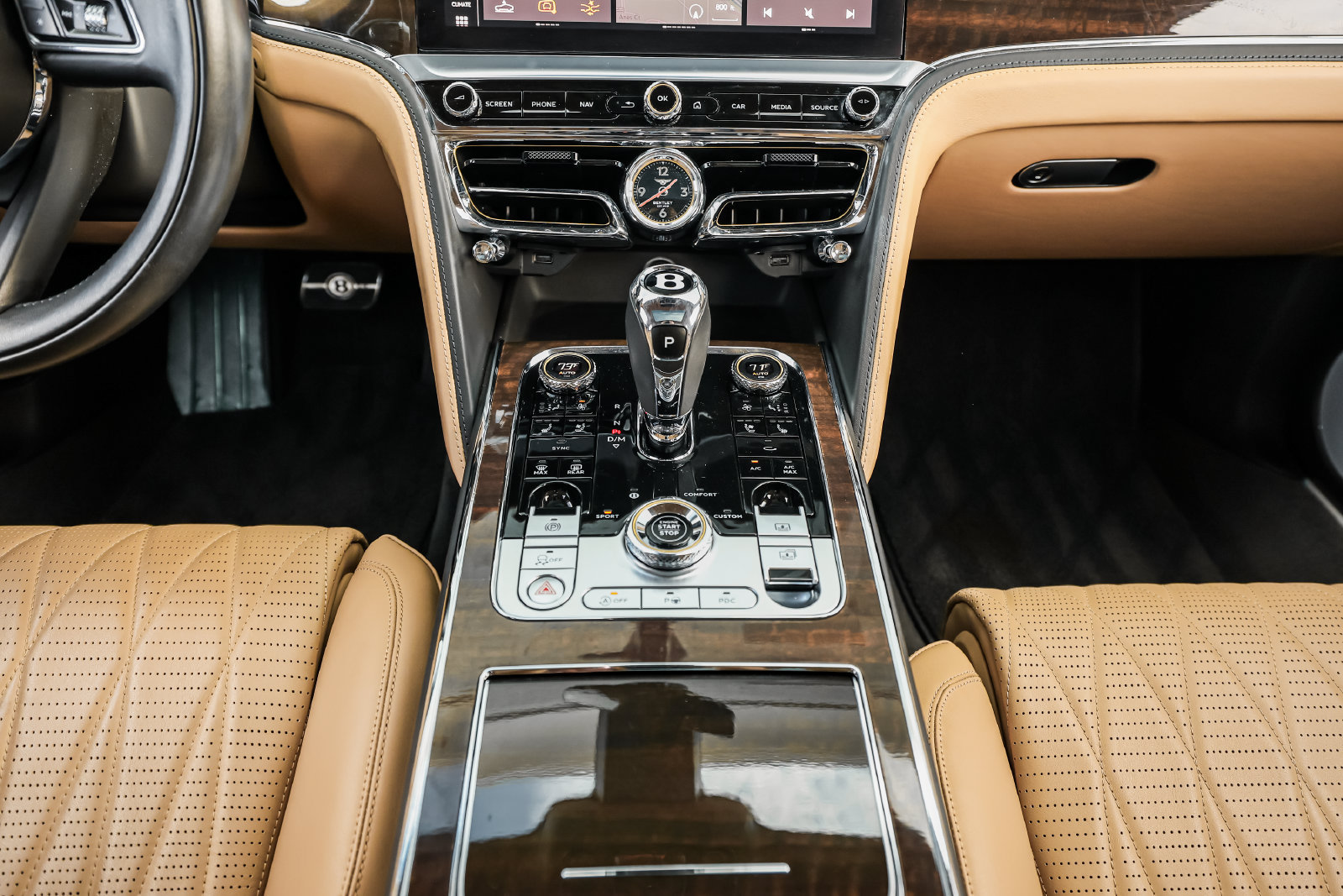 Certified 2022 Bentley Flying Spur V8 AWD/4WD image 33