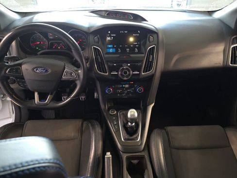 Used 2017 Ford Focus RS AWD/4WD image 4