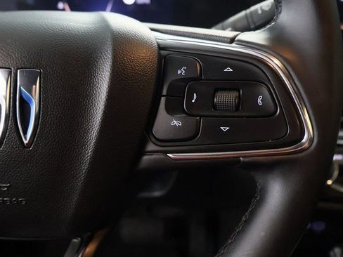 Used 2025 Buick Envista Sport Touring FWD image 31