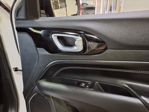 Certified 2022 Jeep Compass High Altitude image 19