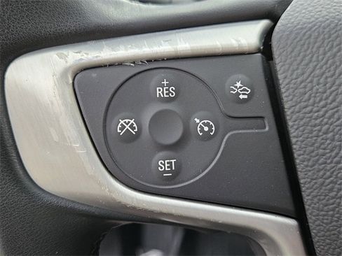 Used 2023 GMC Acadia SLT image 24