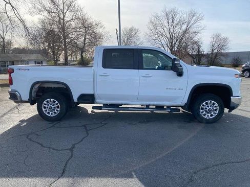 Used 2025 Chevrolet Silverado 2500 LT w/ Convenience Package AWD/4WD image 8