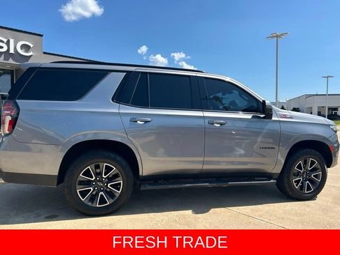 Used 2022 Chevrolet Tahoe Z71 w/ Z71 Off-Road Package AWD/4WD image 15