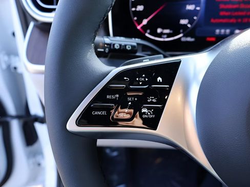 Certified 2026 Mercedes-Benz GLC 300 4MATIC image 37