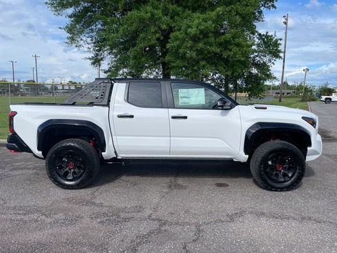 New 2026 Toyota Tacoma TRD Pro AWD/4WD image 8
