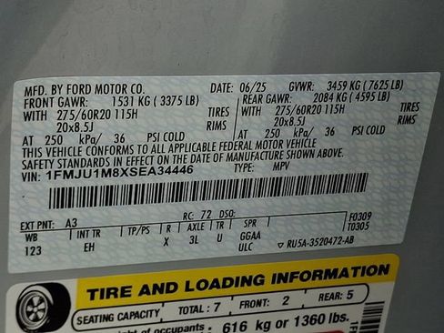Used 2025 Ford Expedition Platinum AWD/4WD image 30