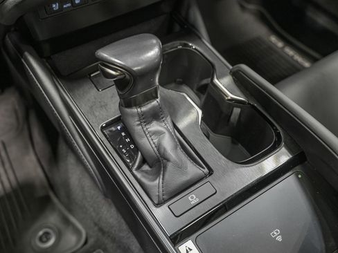 Used 2023 Lexus ES 250 w/ Premium Package image 21