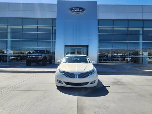 Used 2013 Lincoln MKZ Reserve image 2