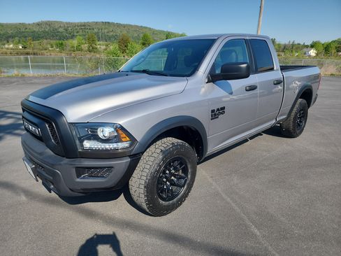 Used 2022 RAM 1500 Classic Warlock w/ Warlock Decor Package AWD/4WD image 4