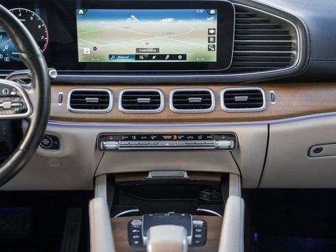 Used 2022 Mercedes-Benz GLS 450 GLS 450 image 23