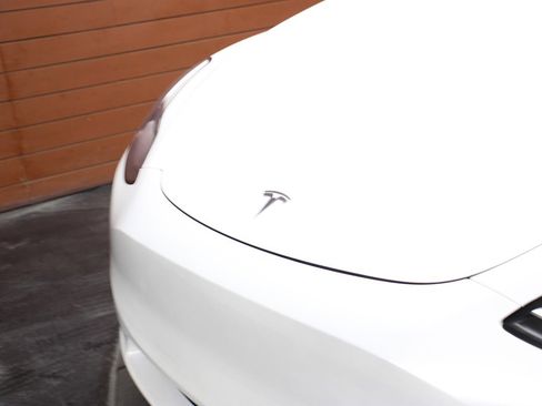 Used 2022 Tesla Model Y Long Range image 65