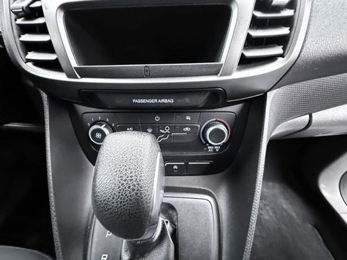 Used 2019 Ford Transit Connect XLT FWD image 13