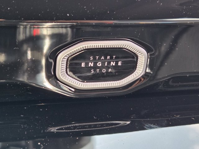 New 2027 Jeep Grand Cherokee Limited w/ Limited Altitude Package RWD image 22