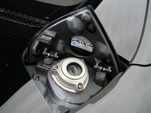 Used 2024 Ferrari 296 GTS image 25