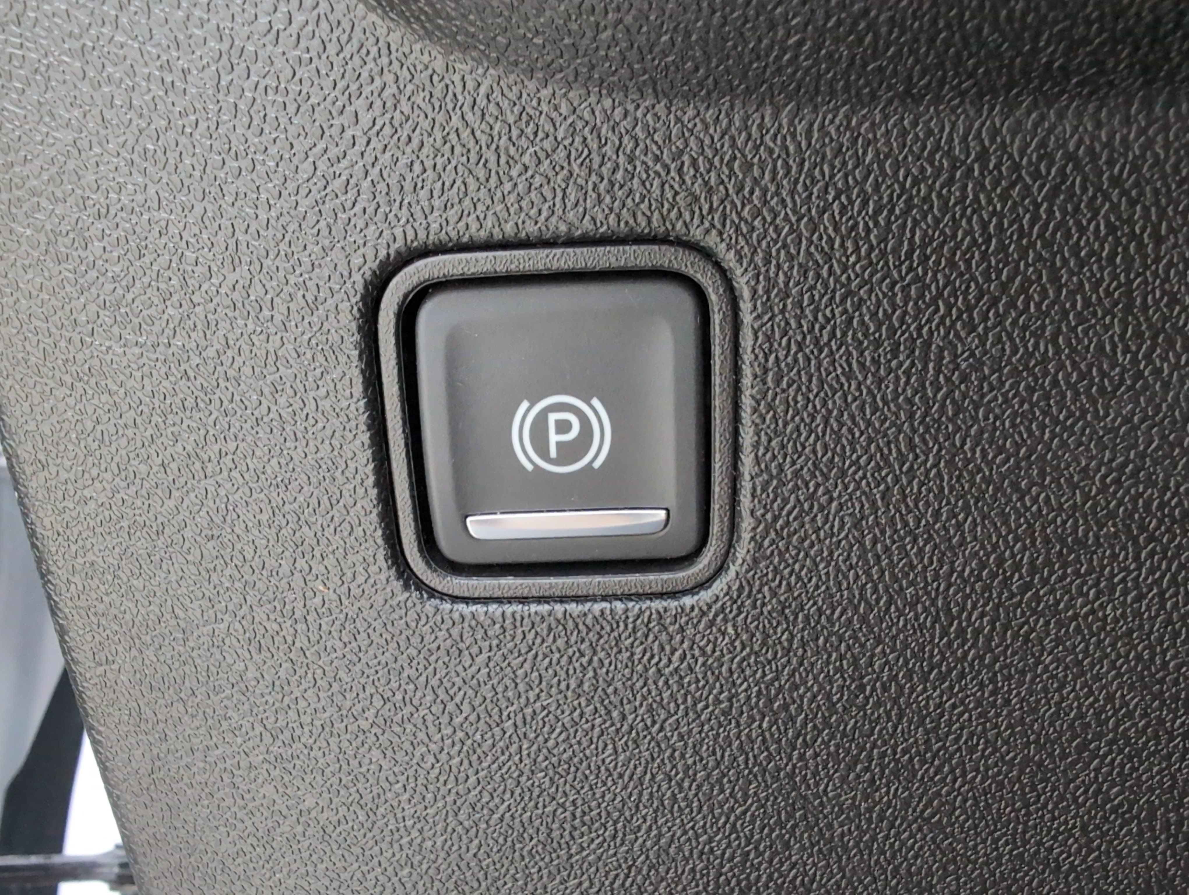 Used 2018 GMC Terrain SLE w/ Driver Convenience Package FWD image 39