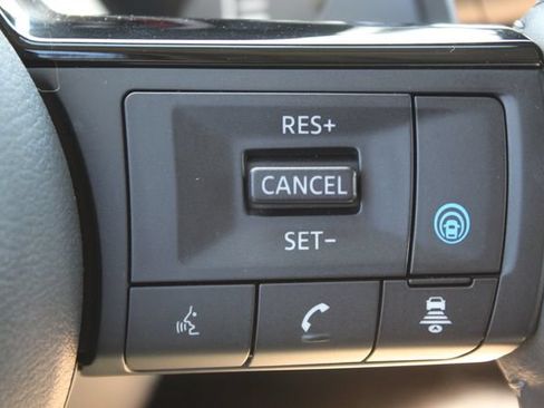 Used 2023 Nissan Rogue Platinum w/ Platinum Premium Package AWD/4WD image 15