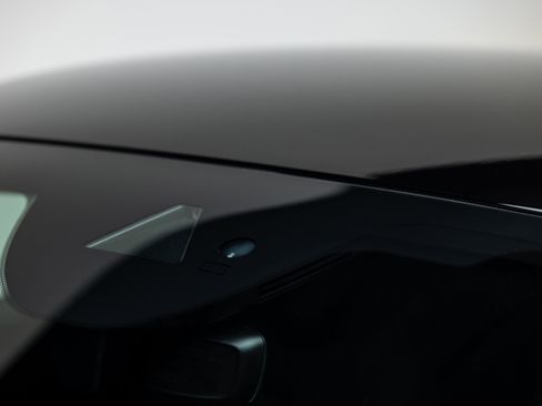 Certified 2023 Ferrari Roma image 37