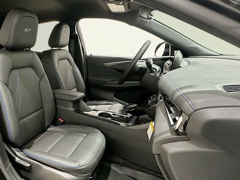 New 2026 Buick Envista Sport Touring FWD image 31