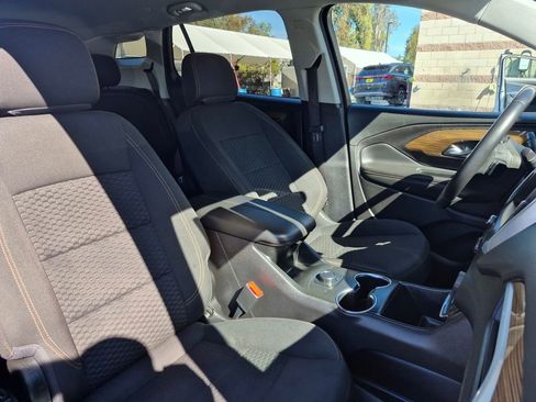 Used 2018 GMC Terrain SLE image 32