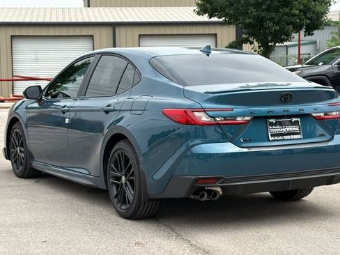 New 2026 Toyota Camry SE FWD image 9