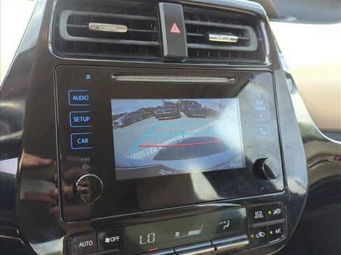 Certified 2016 Toyota Prius Two FWD image 15