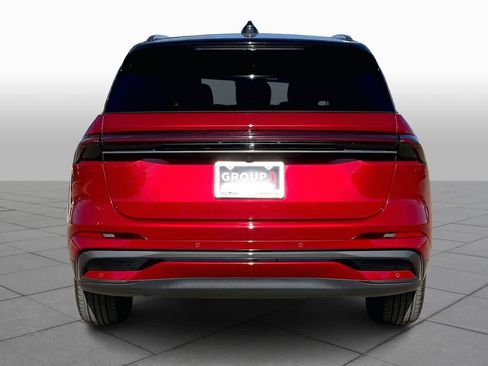 Used 2025 Lincoln Nautilus Reserve image 4