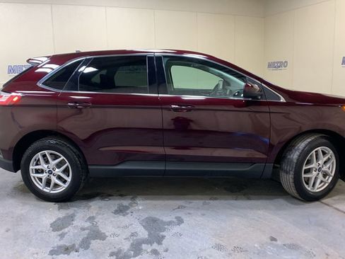 Certified 2022 Ford Edge SEL w/ Convenience Package image 2