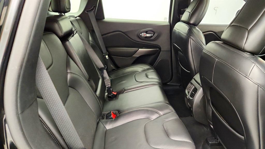 Used 2021 Jeep Cherokee Limited AWD/4WD image 22
