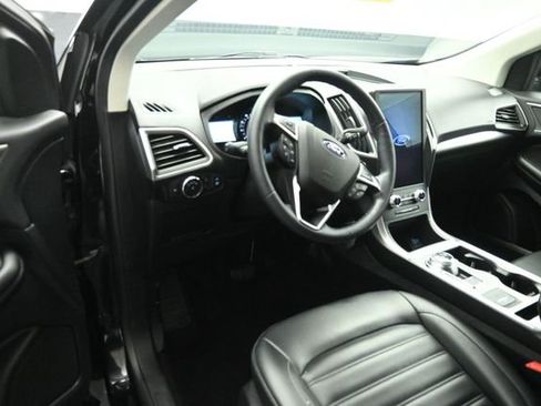 Certified 2022 Ford Edge SEL w/ Convenience Package AWD/4WD image 9