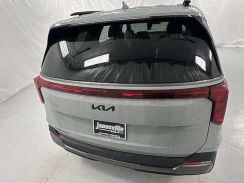 New 2026 Kia Carnival SX w/ SX Dark Edition Package FWD image 4