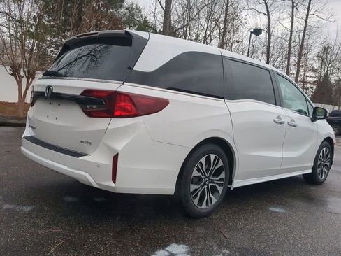 New 2026 Honda Odyssey Elite image 4