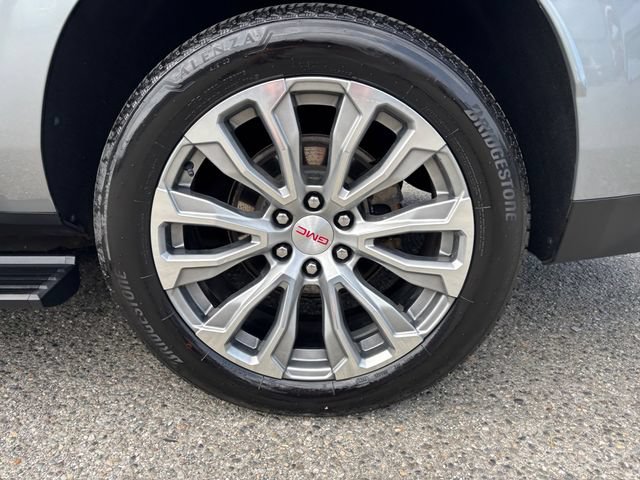 Used 2023 GMC Yukon XL Denali w/ Denali Reserve Package AWD/4WD image 26
