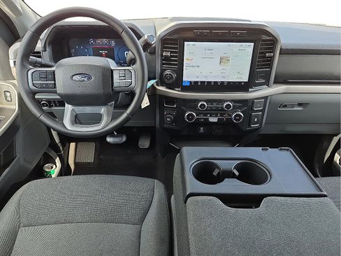 Used 2024 Ford F150 XLT image 11